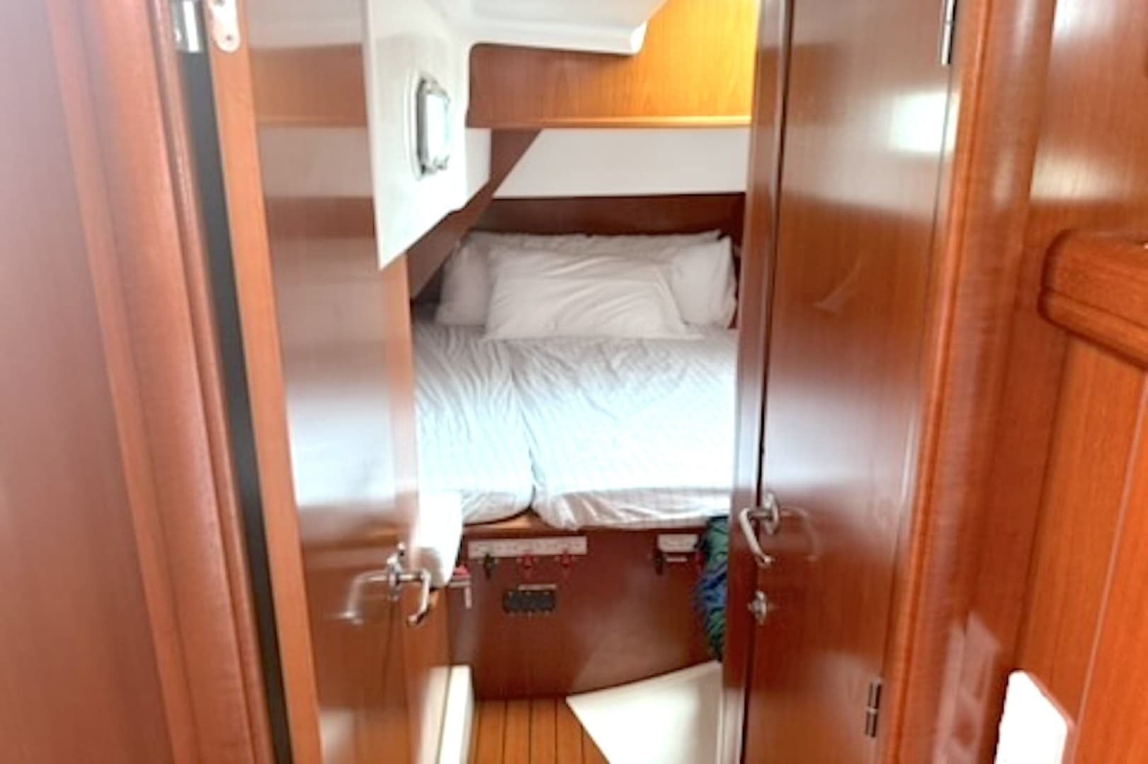 2001 Beneteau 