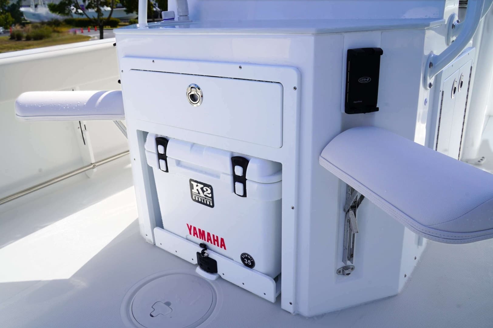 2026 Sea Hunt Ultra 245SE