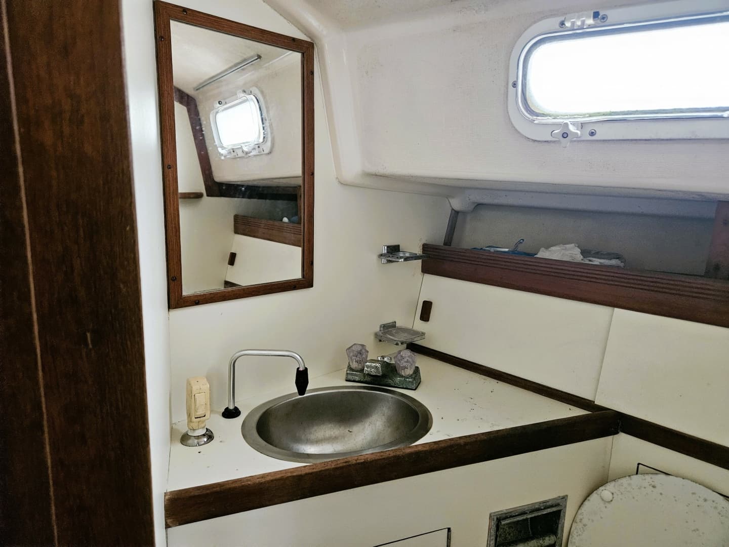 1985 Sabre 34
