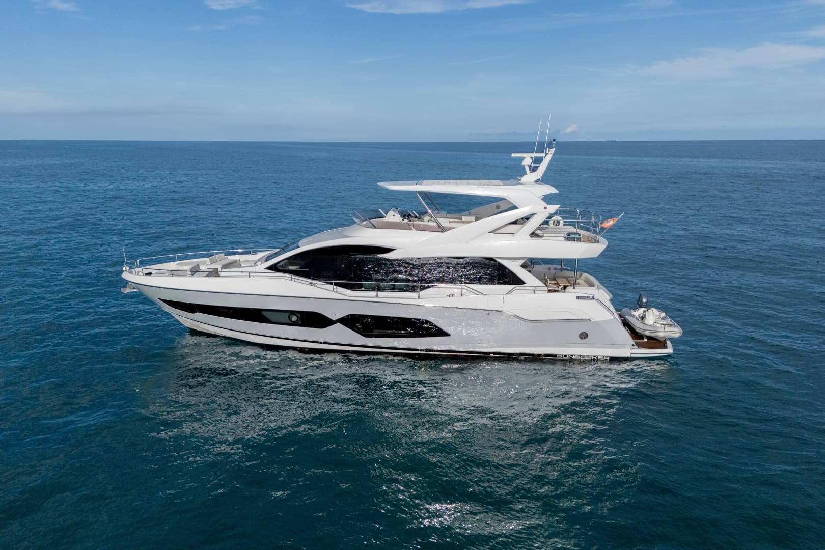 2019 Sunseeker 76 YACHT