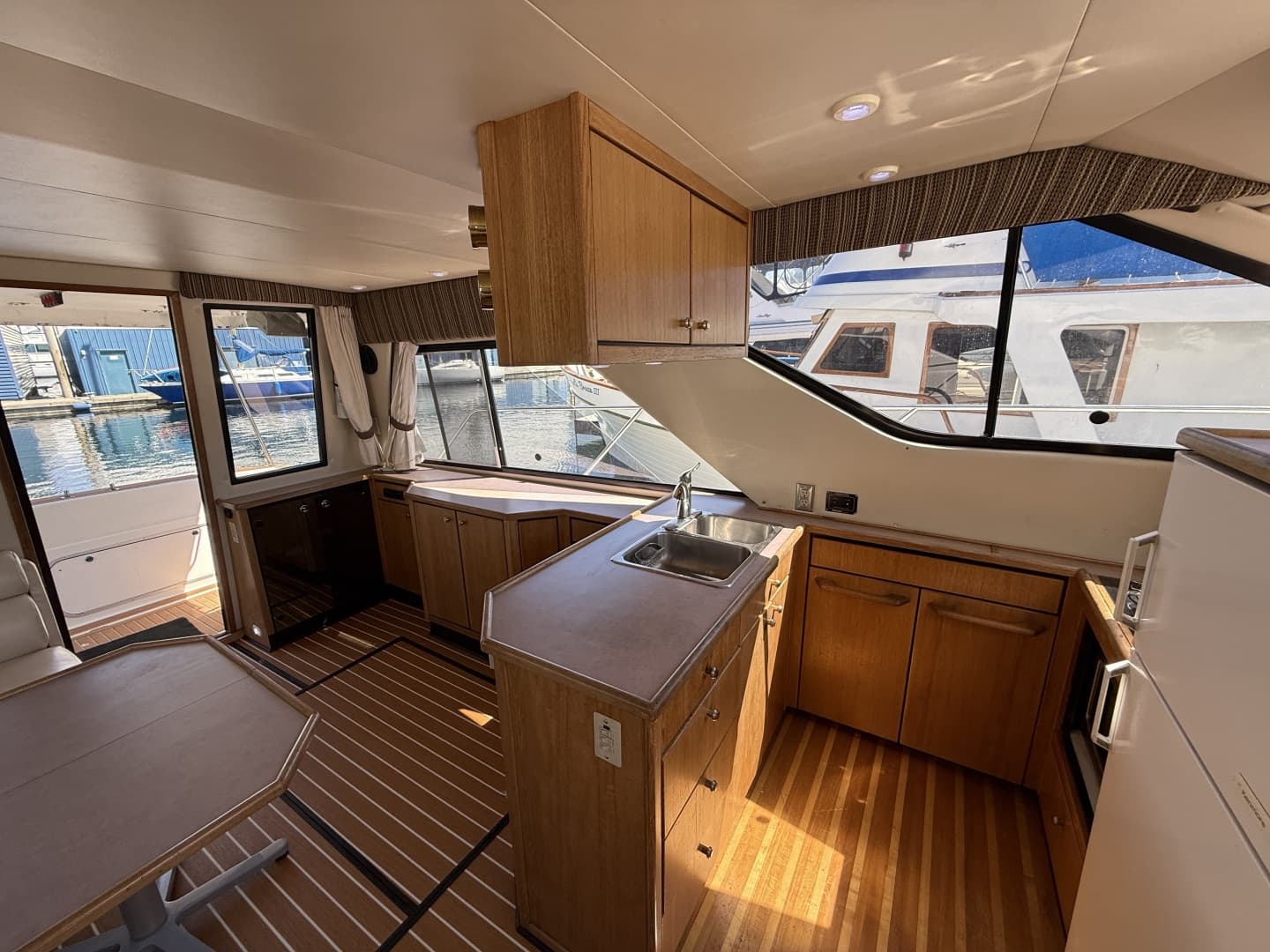 1998 Bayliner 3788
