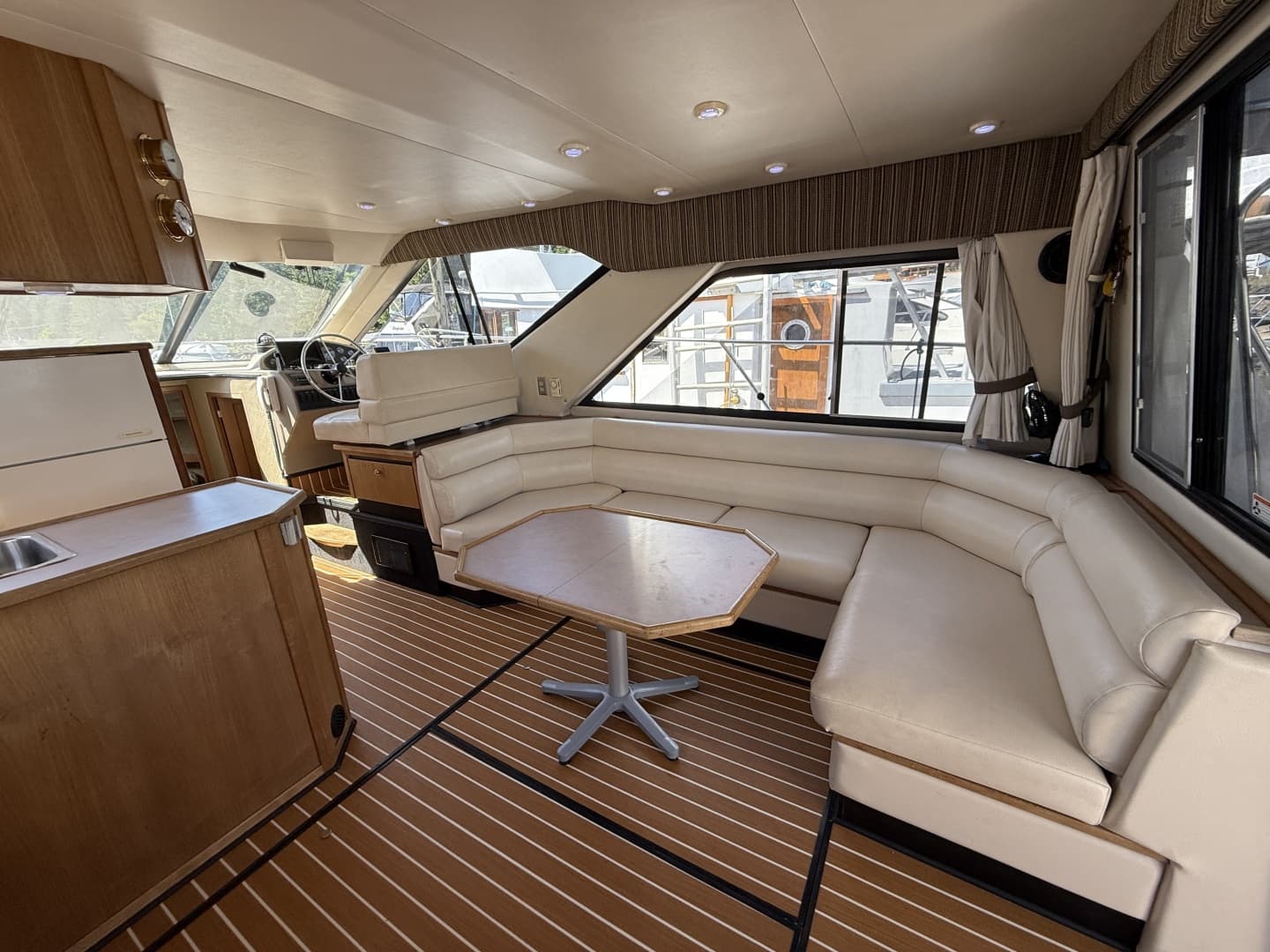 1998 Bayliner 3788