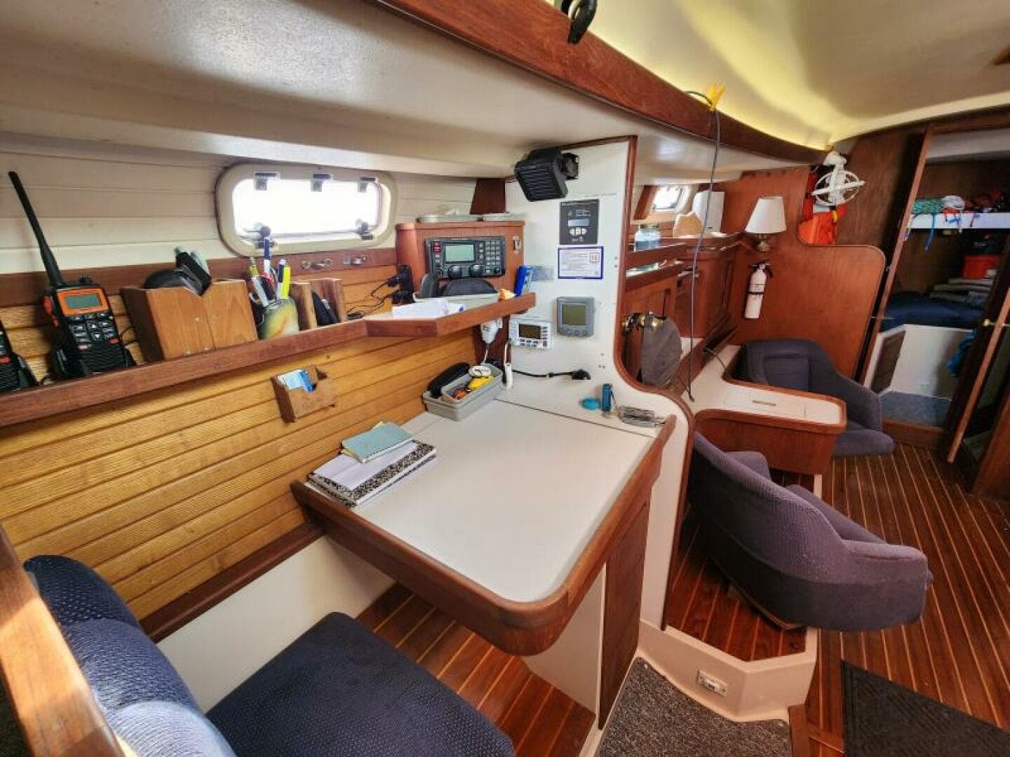 1990 Catalina Morgan Classic 41