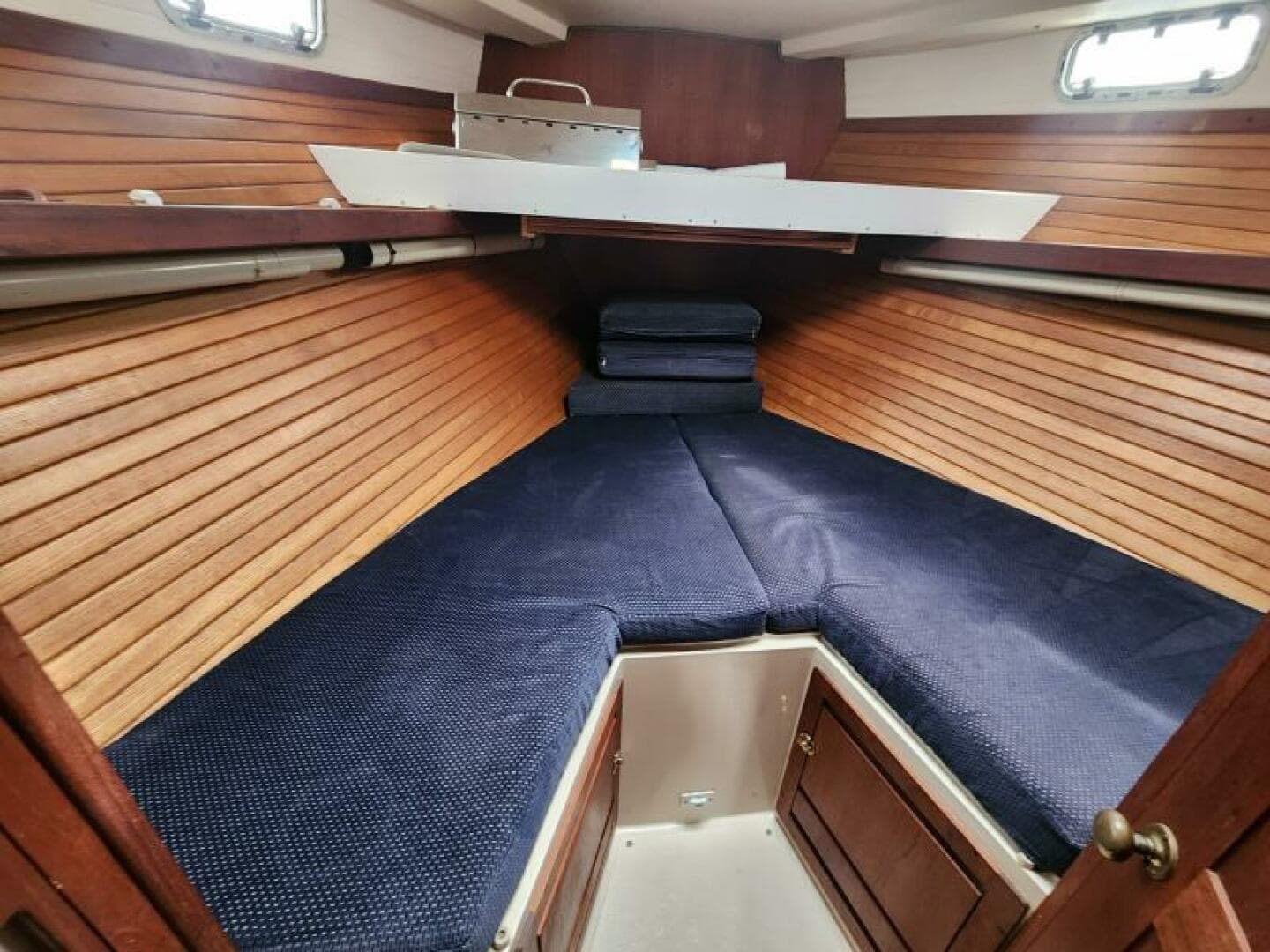 1990 Catalina Morgan Classic 41