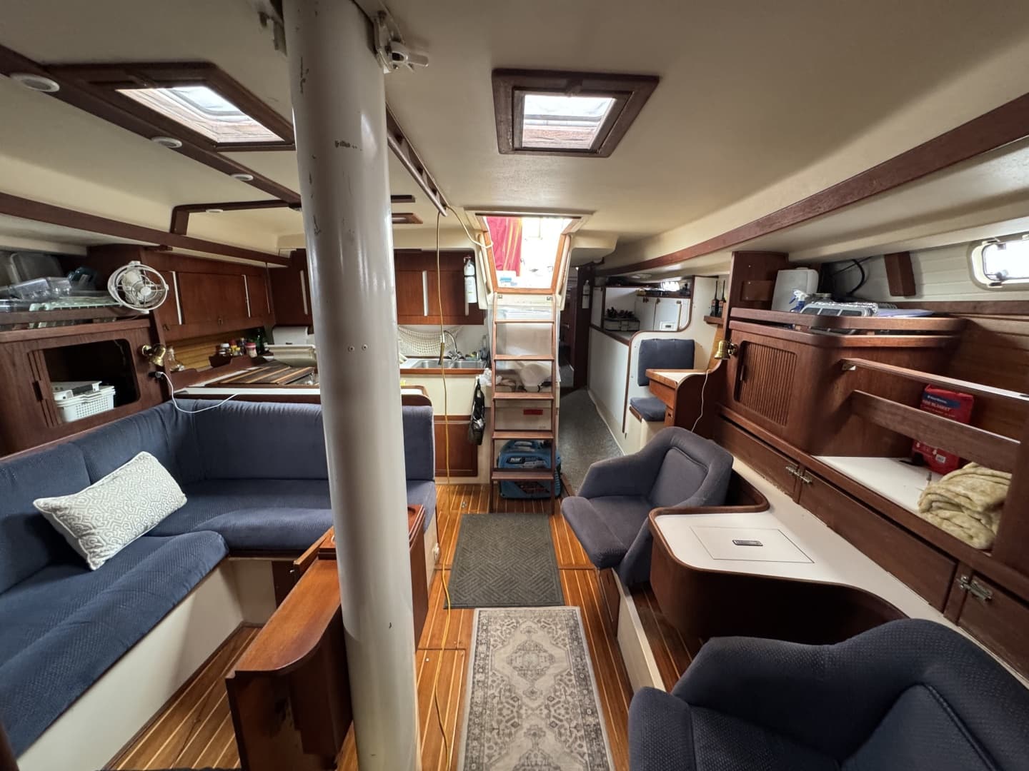 1990 Catalina Morgan Classic 41