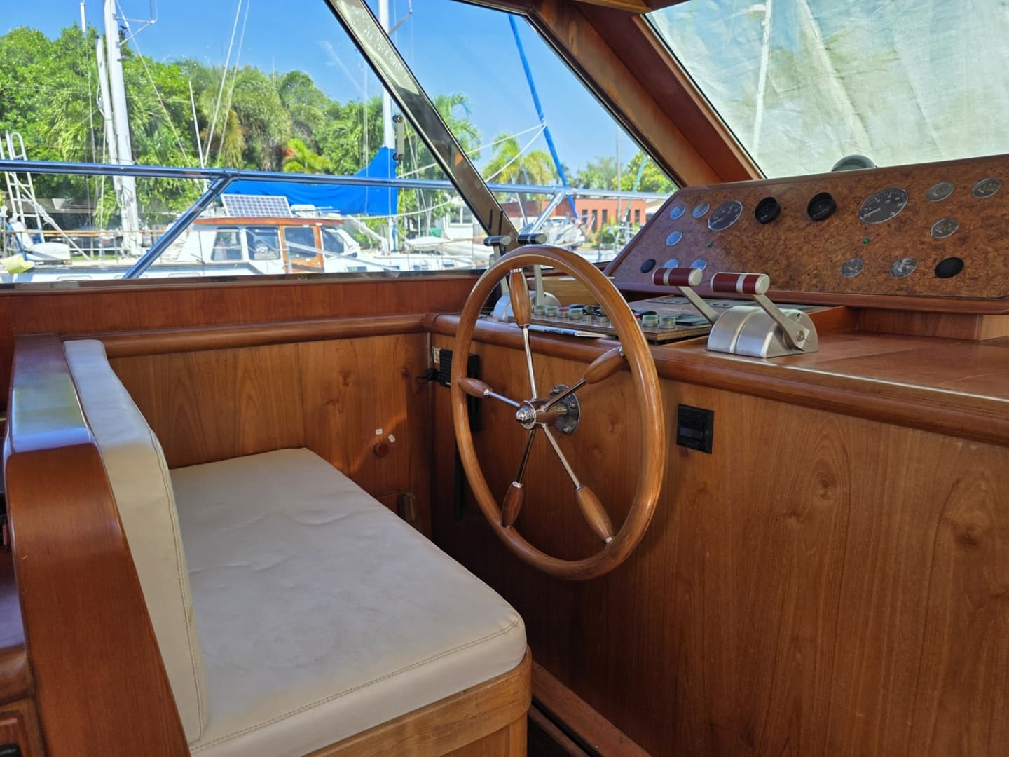 2001 Horizon Sundeck