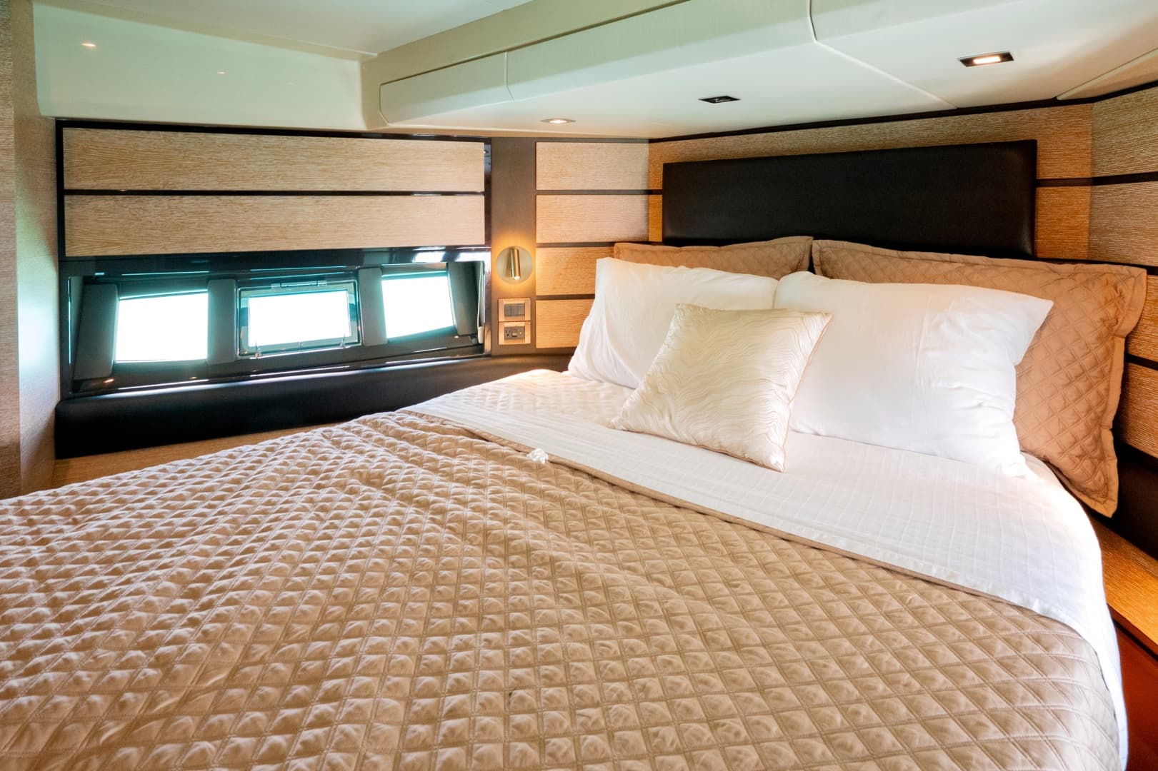 2011 Azimut 58 Fly