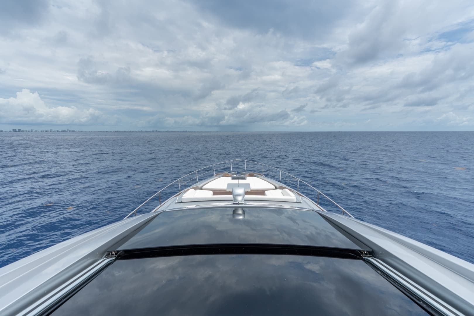 2020 Pershing 8X