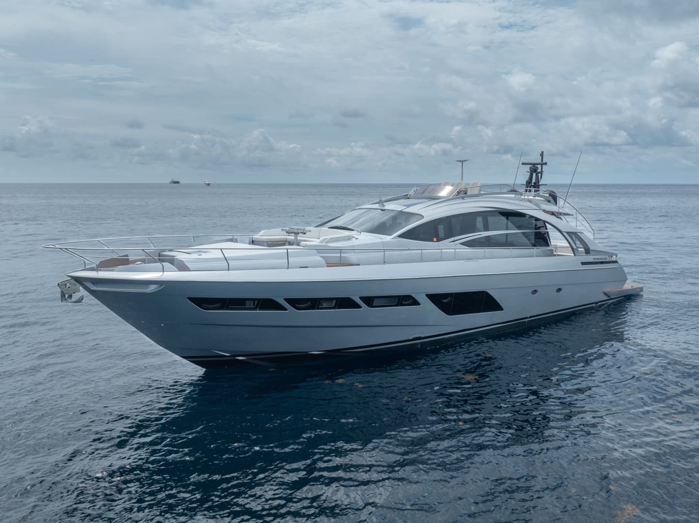 2020 Pershing 8X