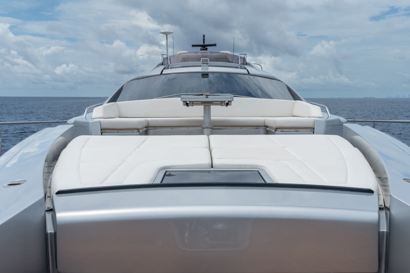 2020 Pershing 8X