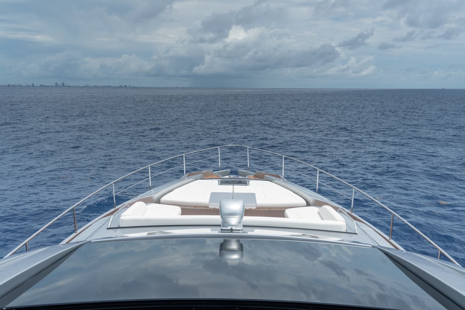 2020 Pershing 8X