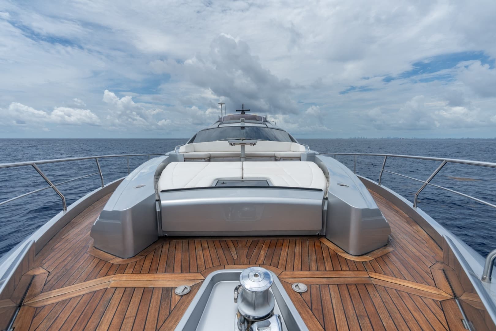 2020 Pershing 8X
