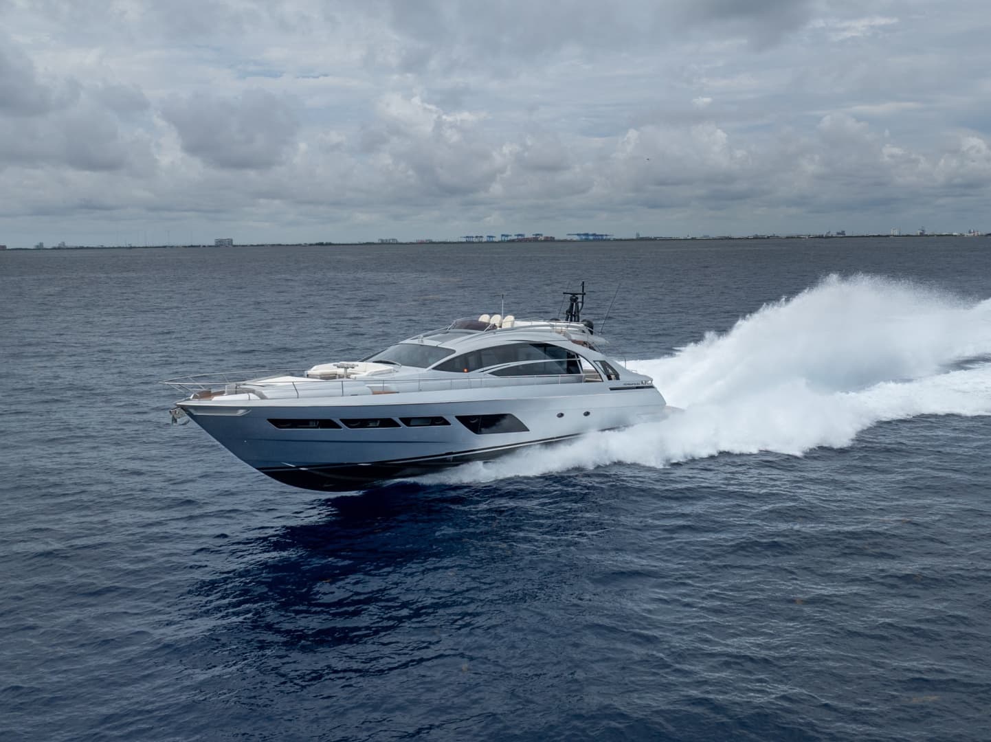 2020 Pershing 8X