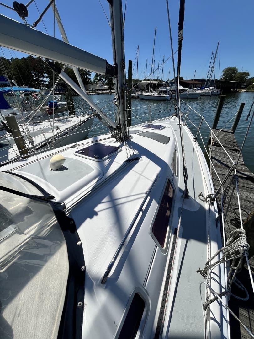 2006 Hunter 36
