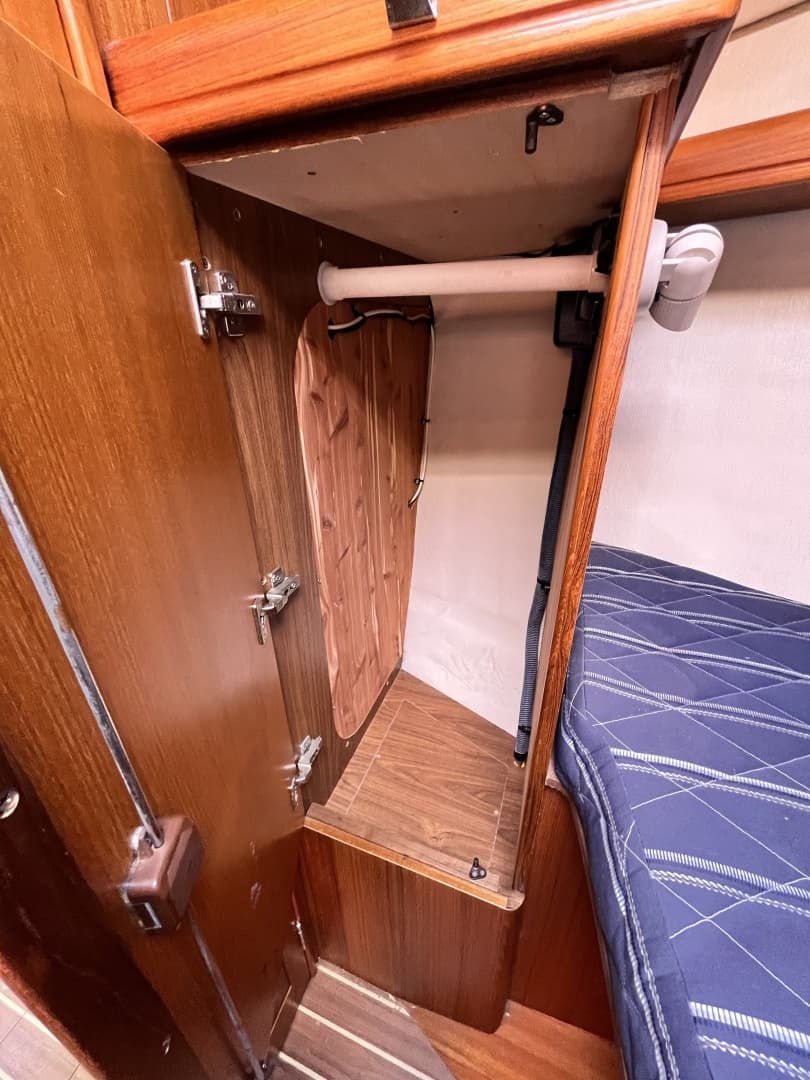 2006 Hunter 36