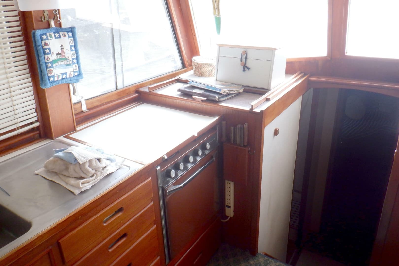 1980 Grand Banks 49 Classic