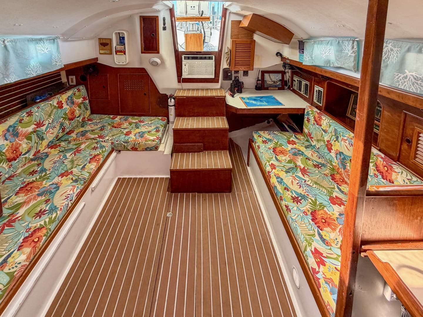 1987 Nonsuch 