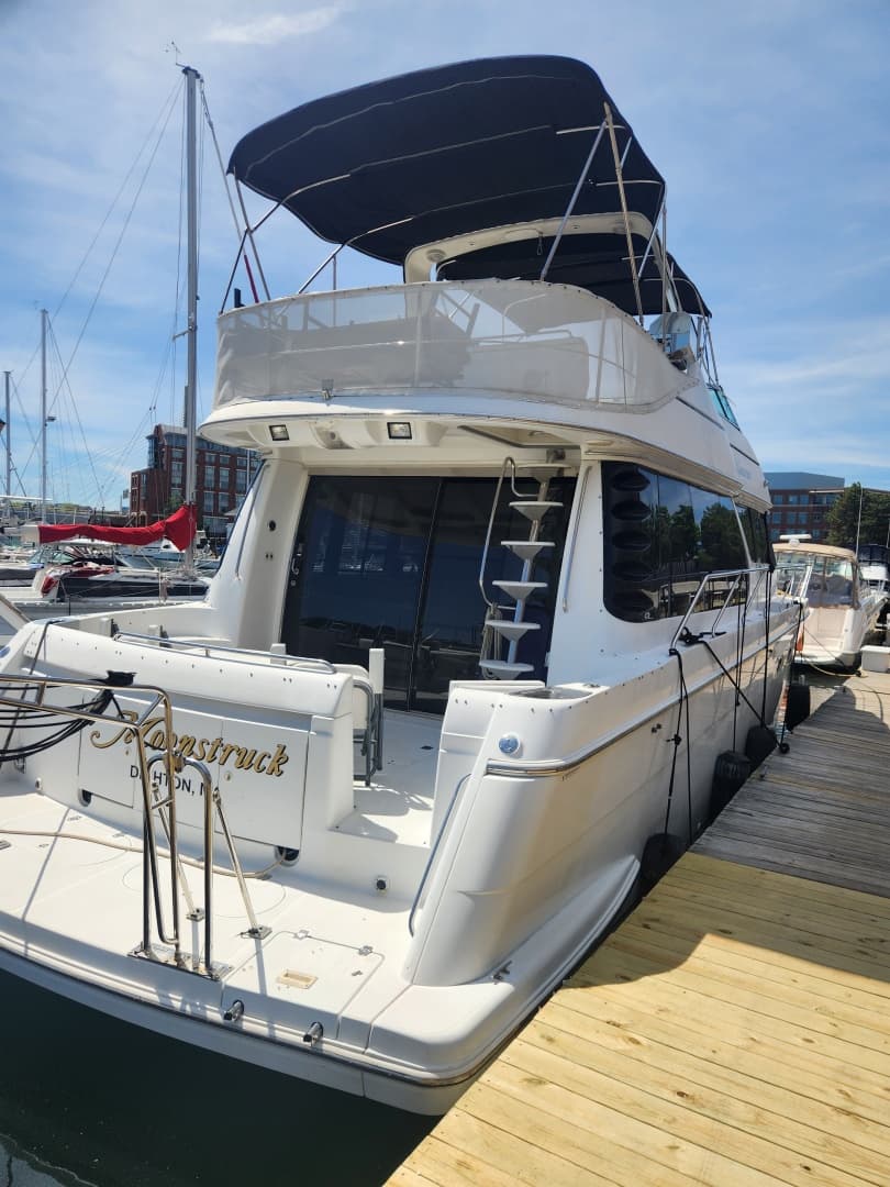 1998 Carver Voyager