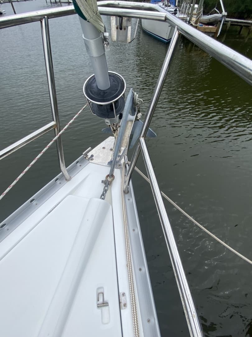 2004 Beneteau 373