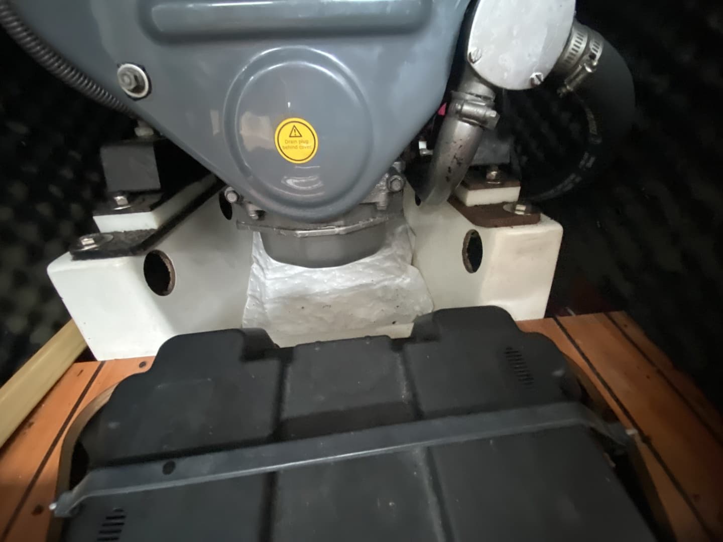 2004 Beneteau 373