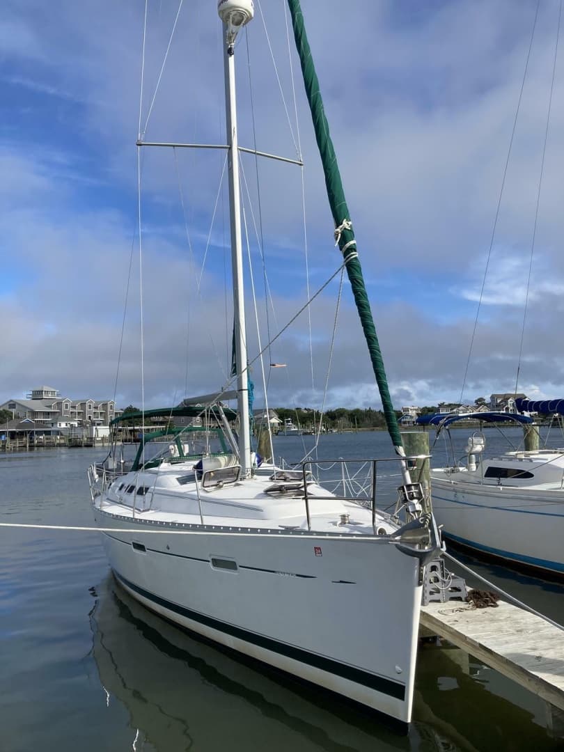 2004 Beneteau 373