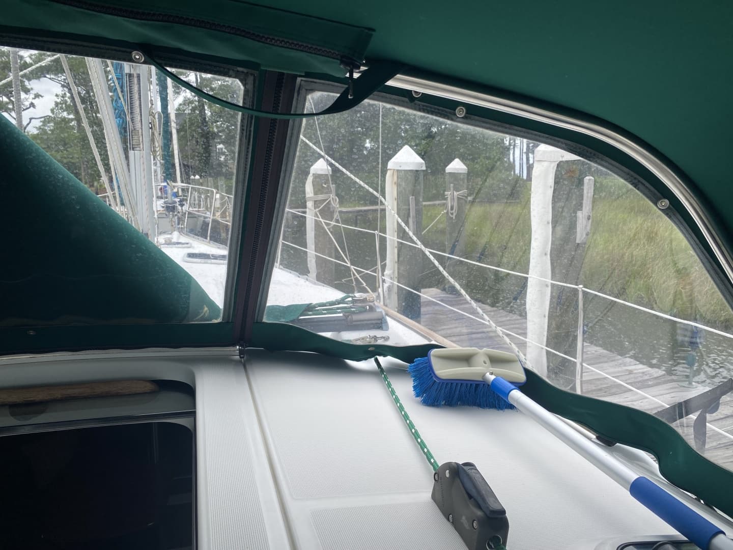 2004 Beneteau 373