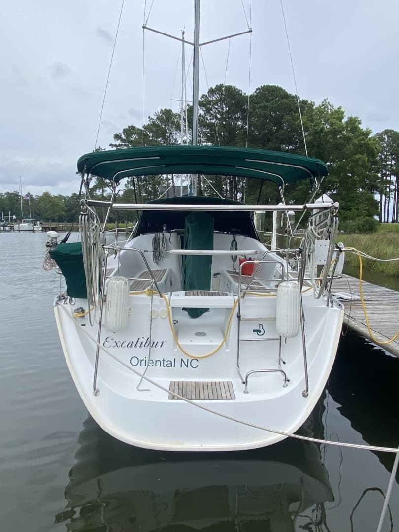 2004 Beneteau 373