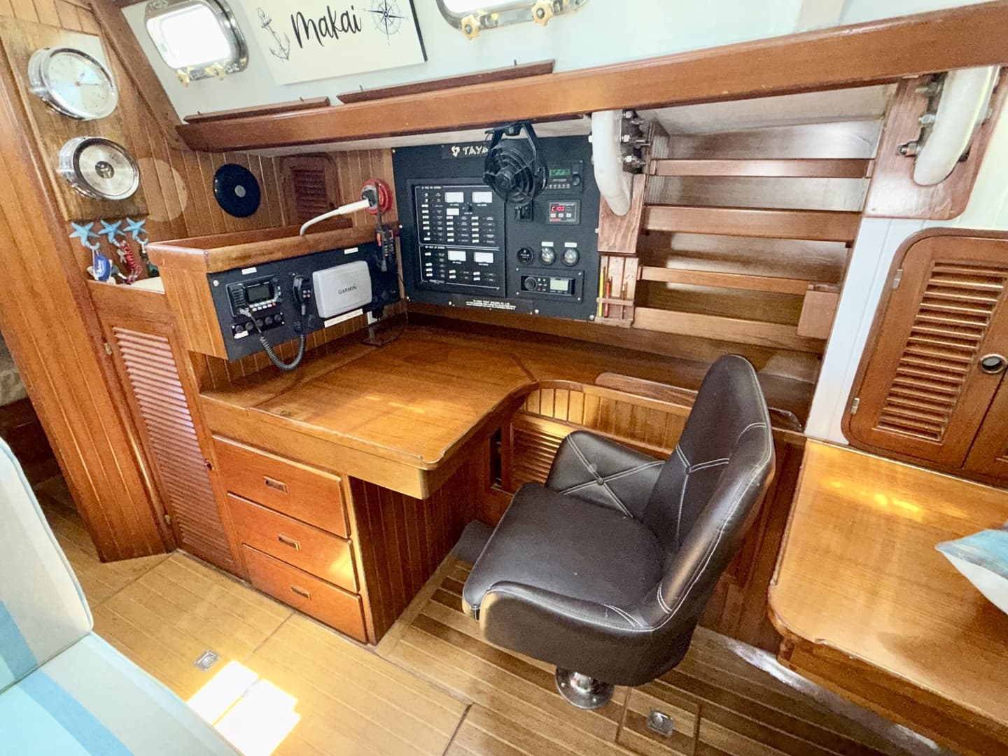 1985 Tayana Vancouver 42