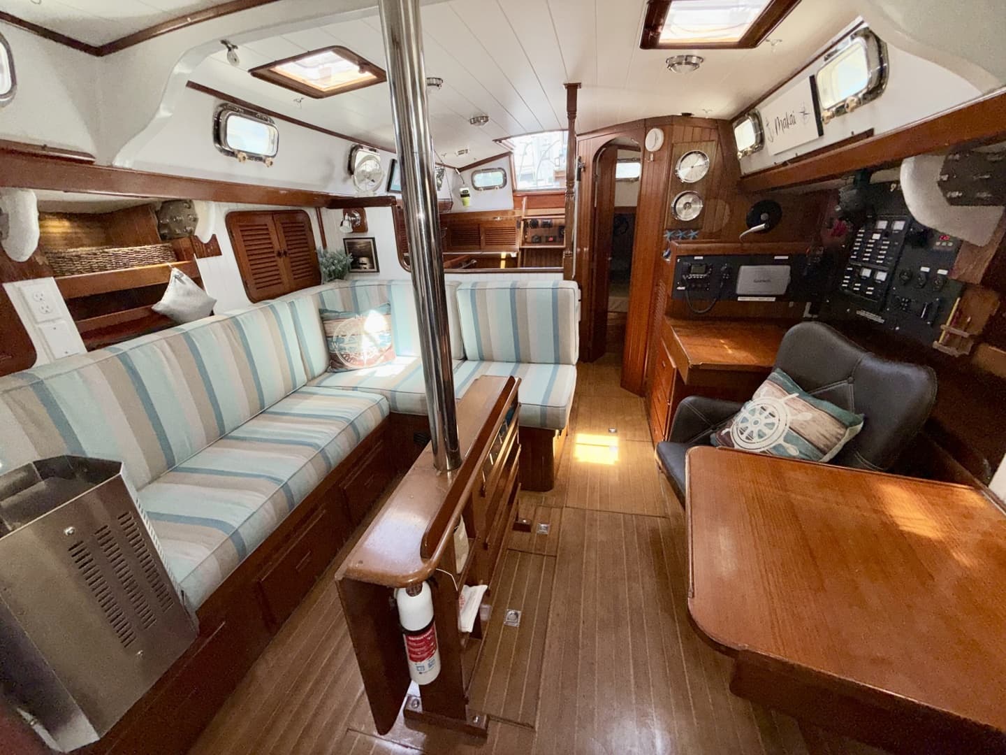 1985 Tayana Vancouver 42