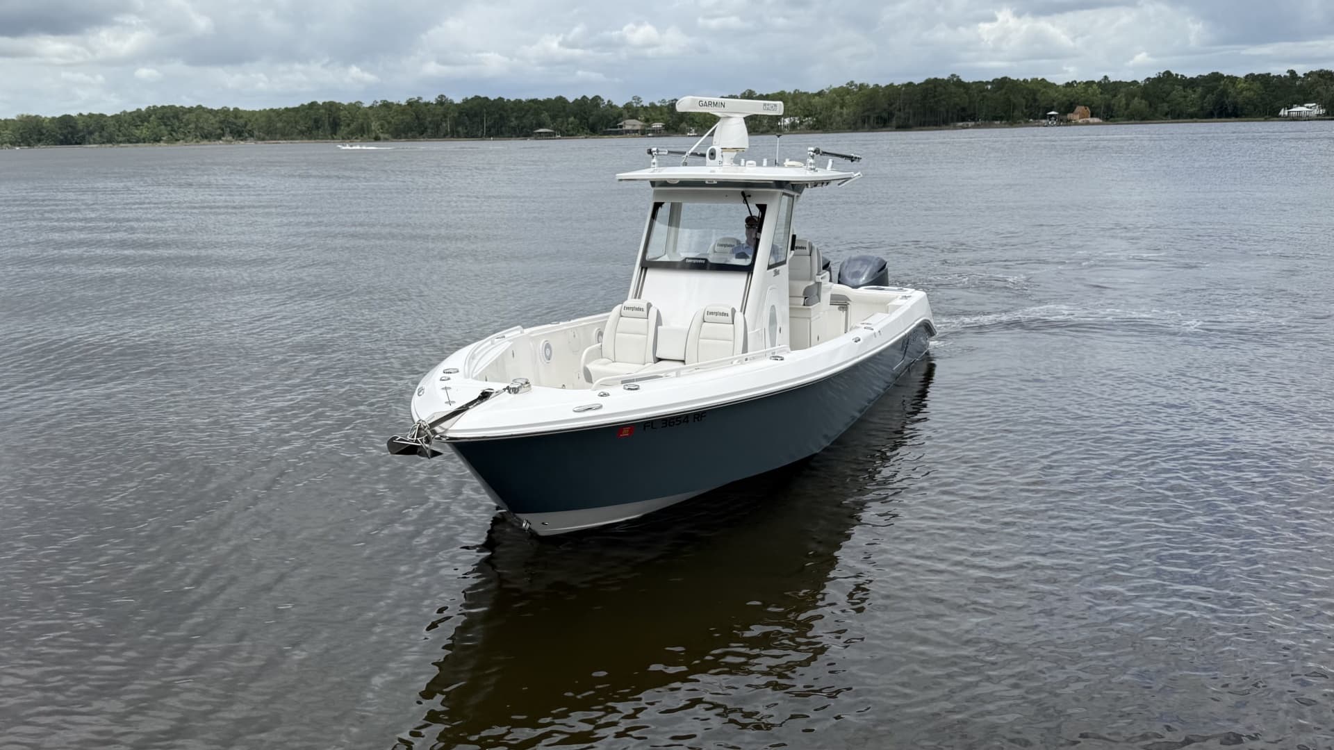 2016 Everglades 295 Center Console
