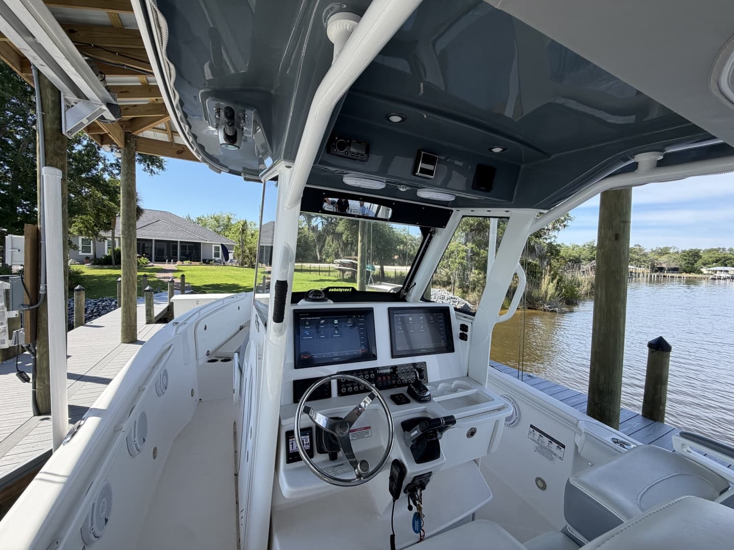 2016 Everglades 295