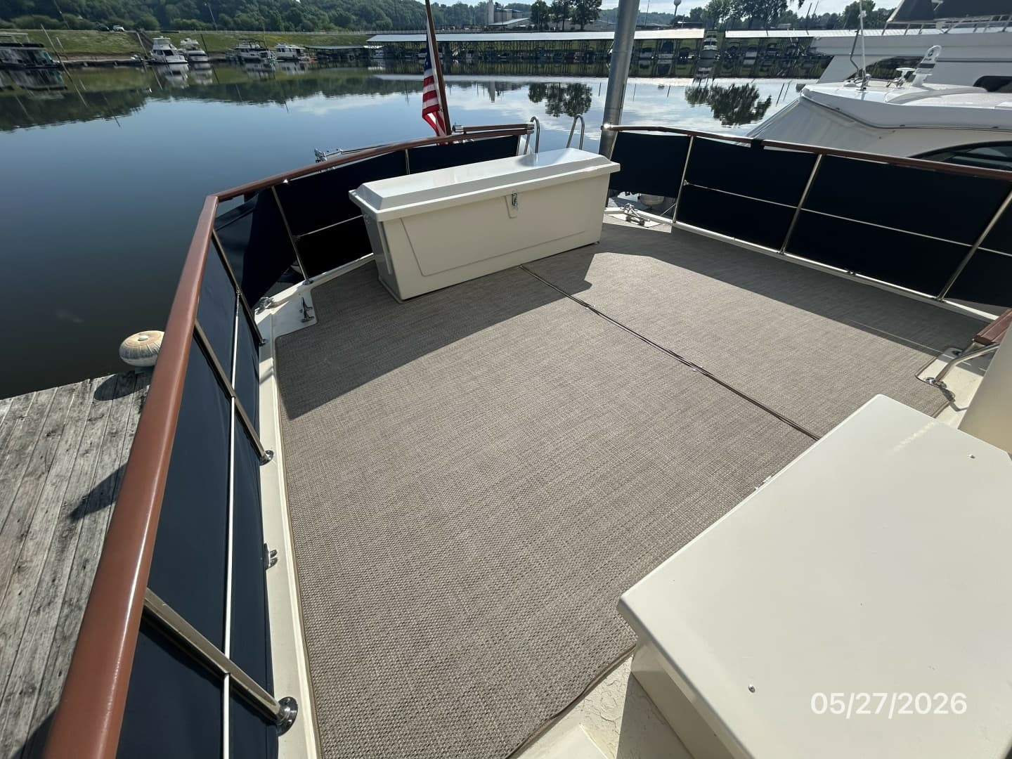42' Hatteras sundeck1