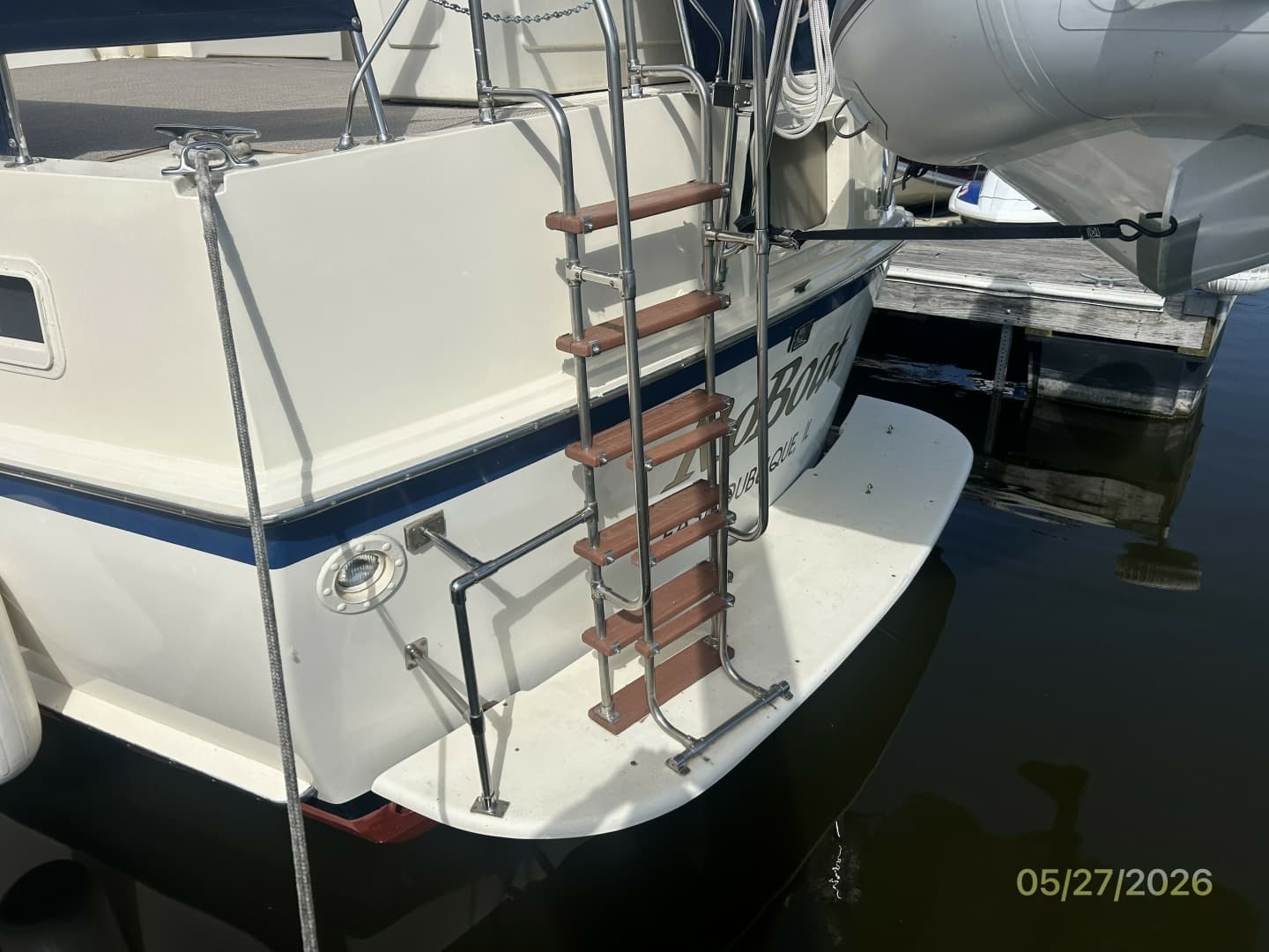 42' Hatteras swimplatform