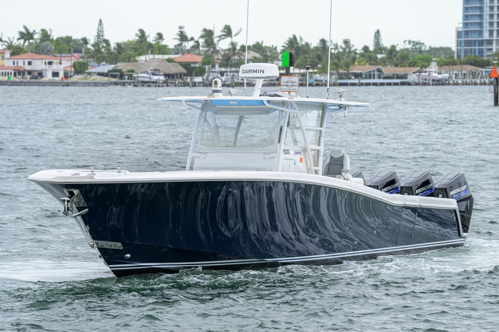 2019 Invincible 42 Open