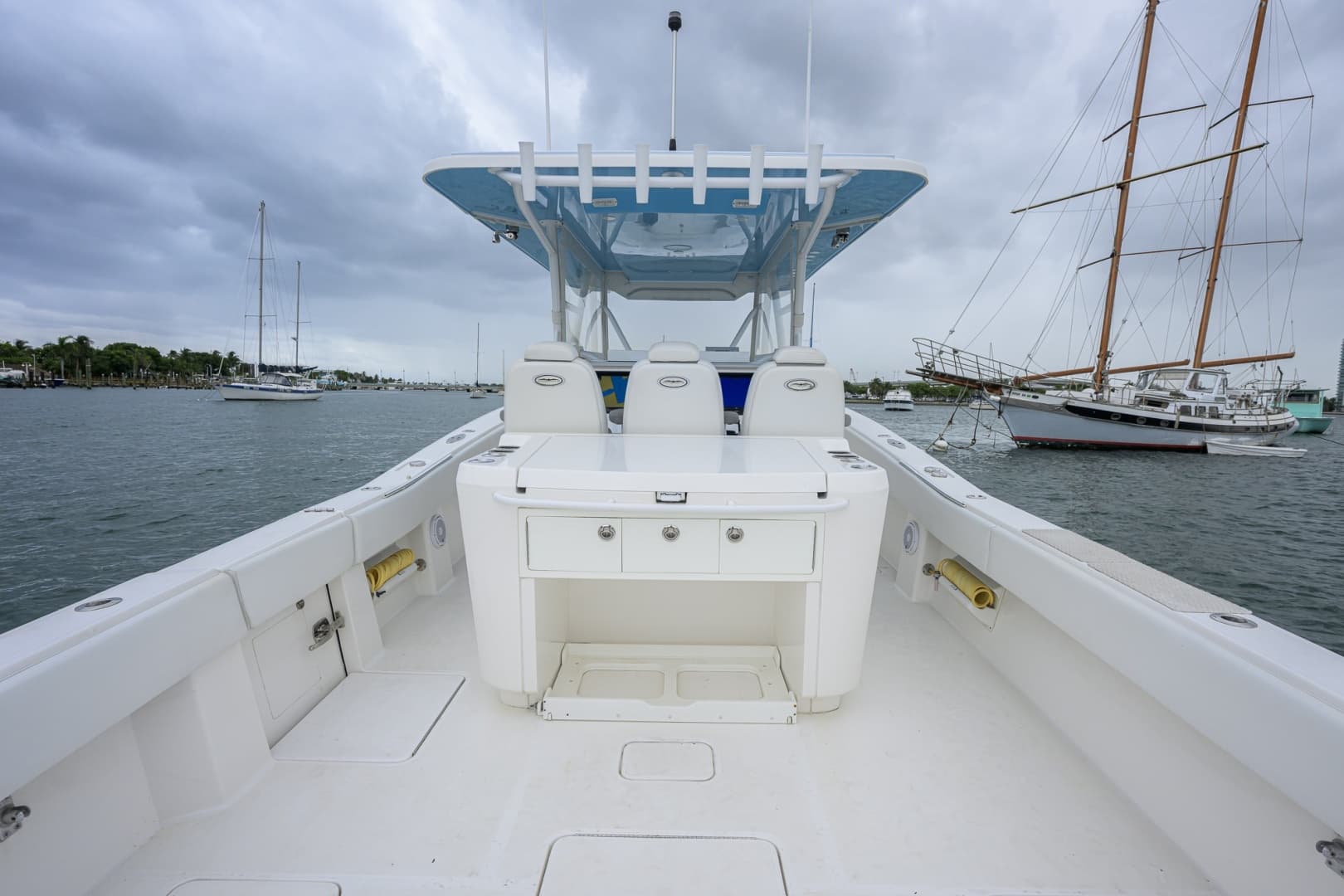 2019 Invincible 42 Open