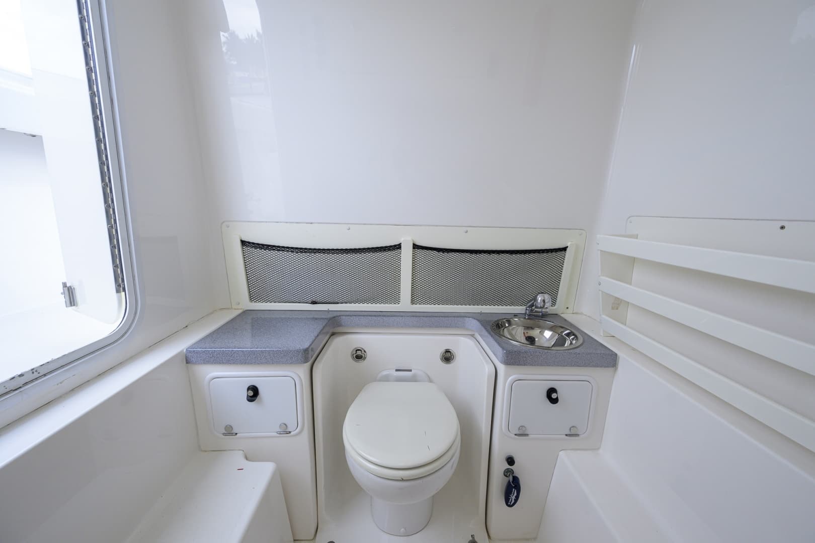 2019 Invincible 42 Open