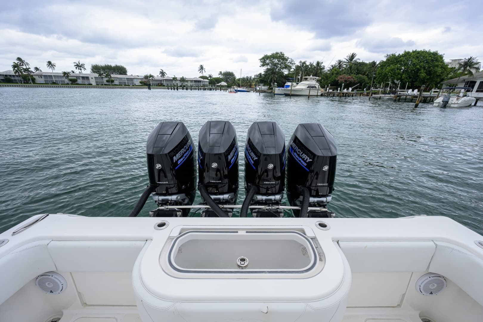 2019 Invincible 42 Open