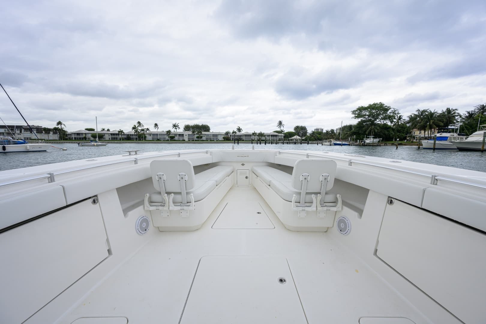 2019 Invincible 42 Open