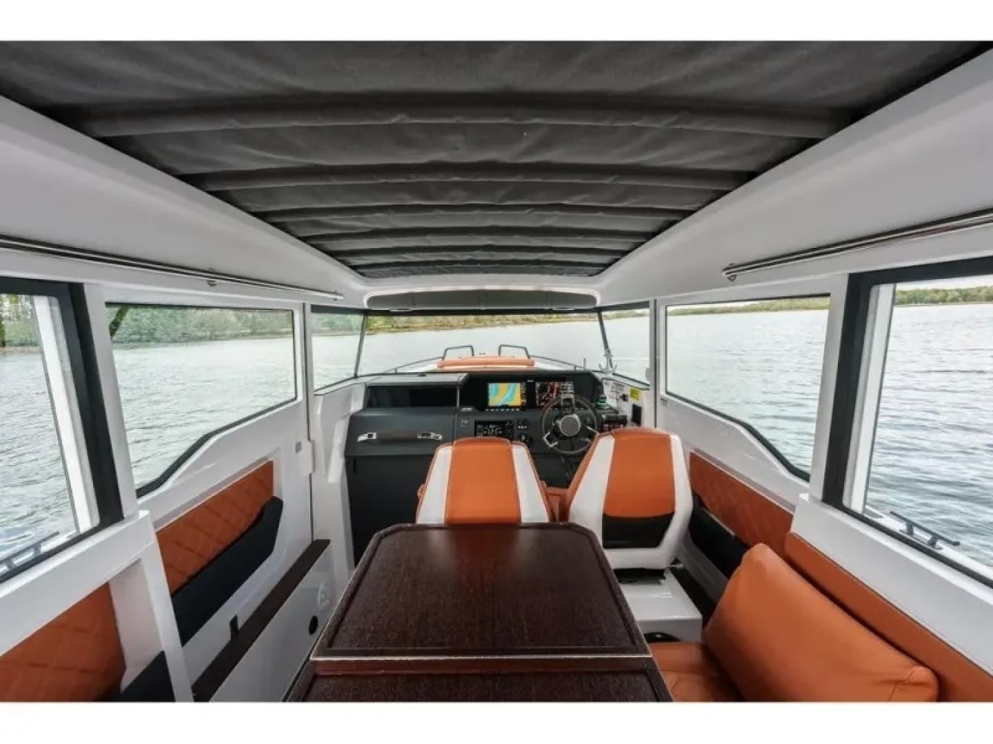 2022 Axopar 37 XC CROSS CABIN