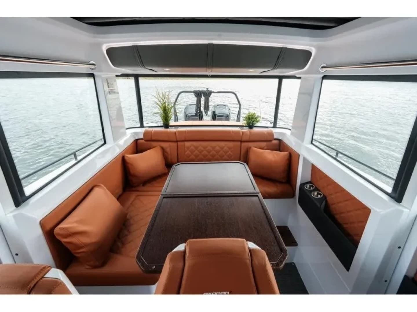 2022 Axopar 37 XC CROSS CABIN