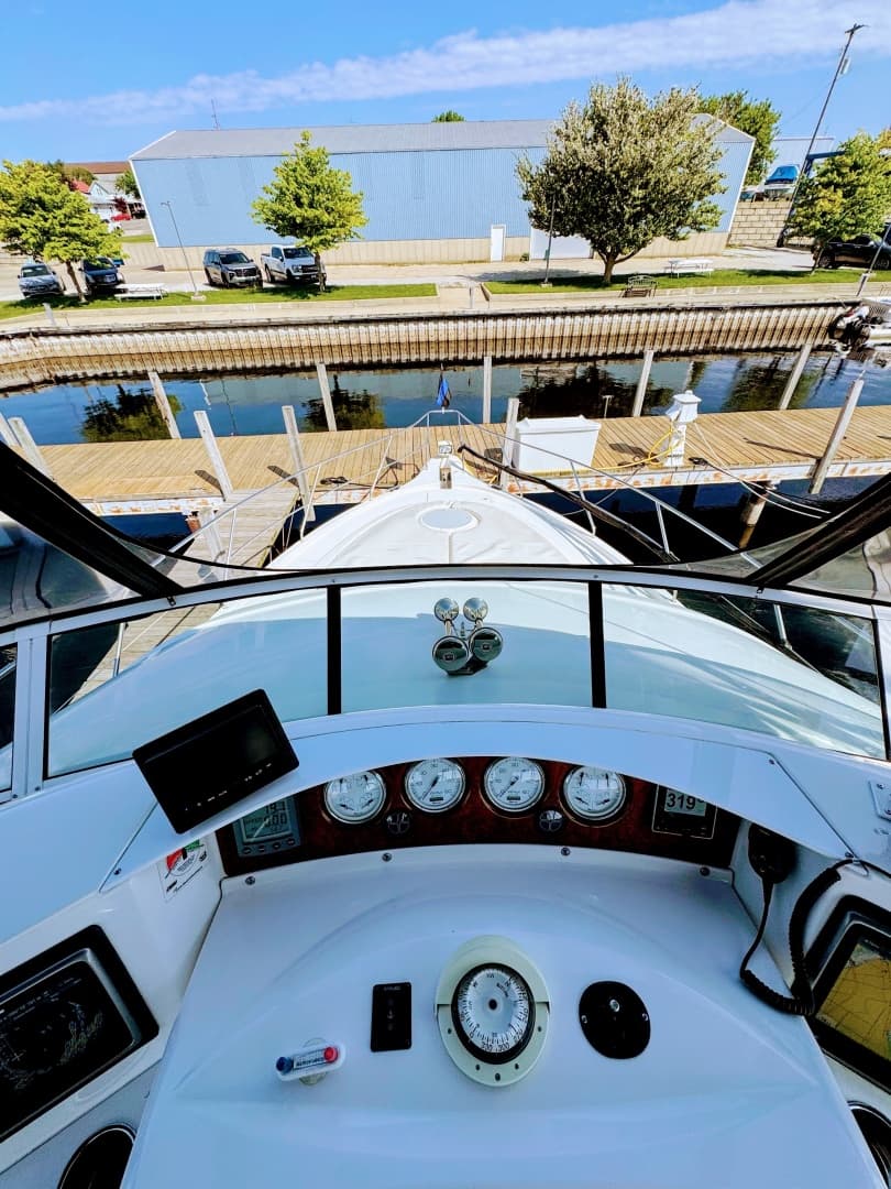 2002 Silverton 39 Motor Yacht