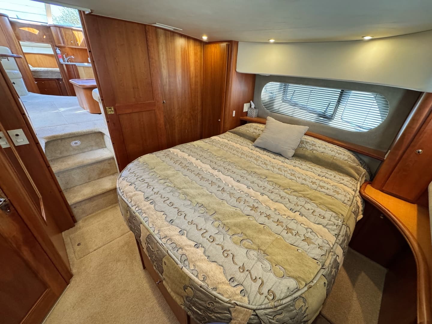 2002 Silverton 39 Motor Yacht