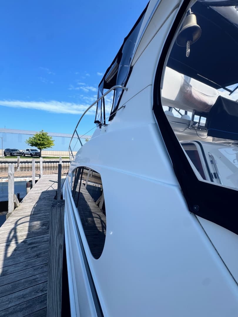 2002 Silverton 39 Motor Yacht