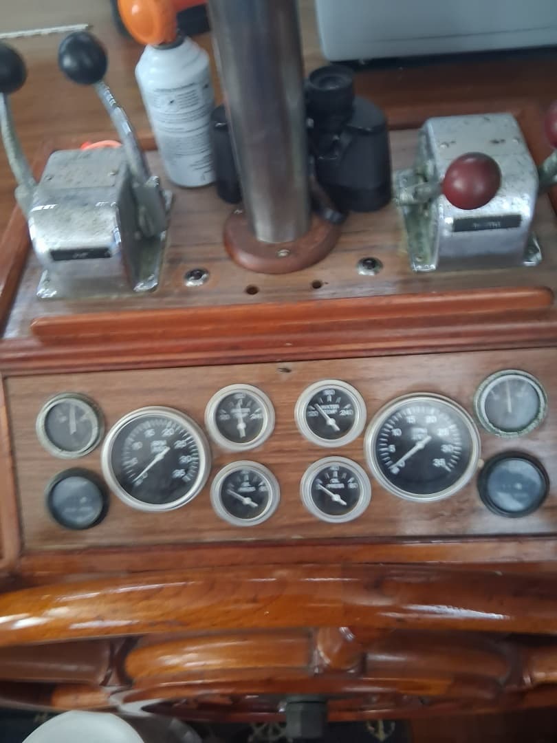 1979 Grand Banks Classic