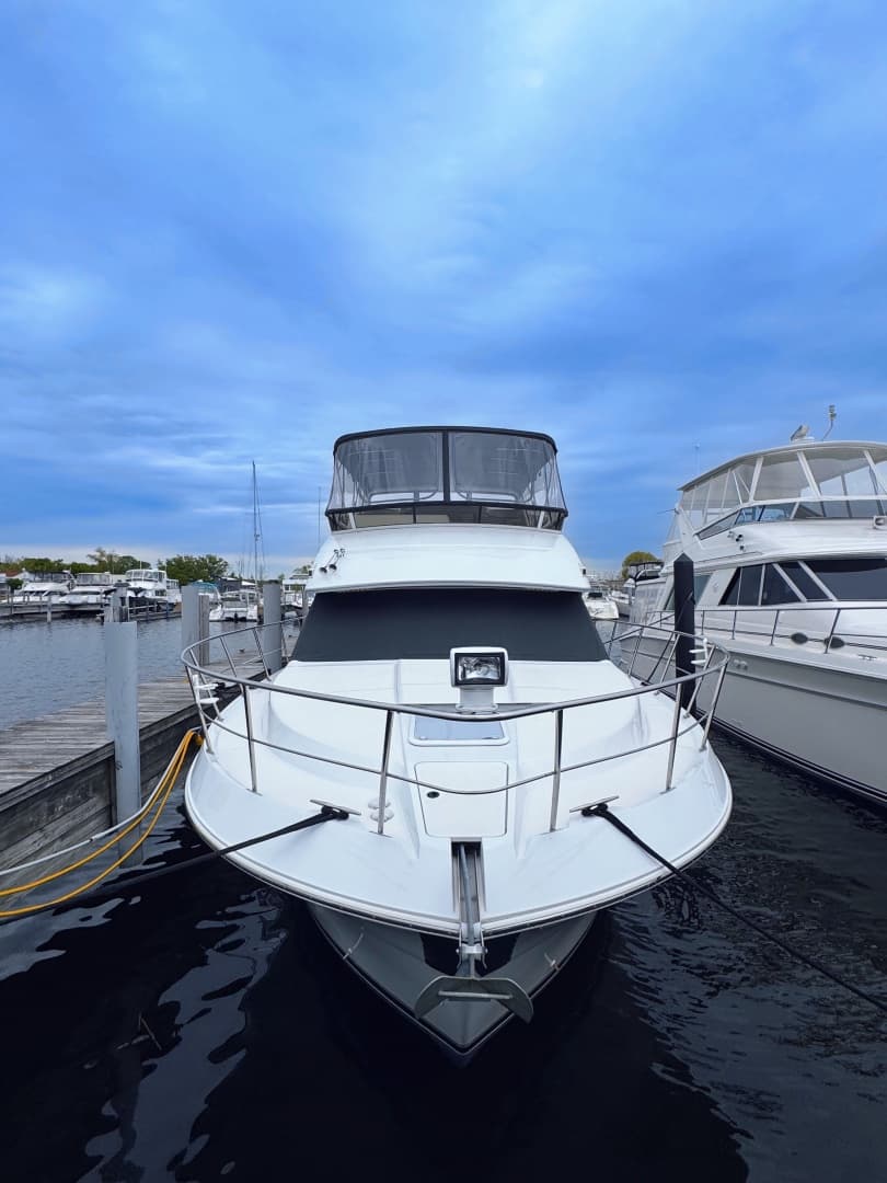 1999 Carver 406 Aft Cabin Motor Yacht
