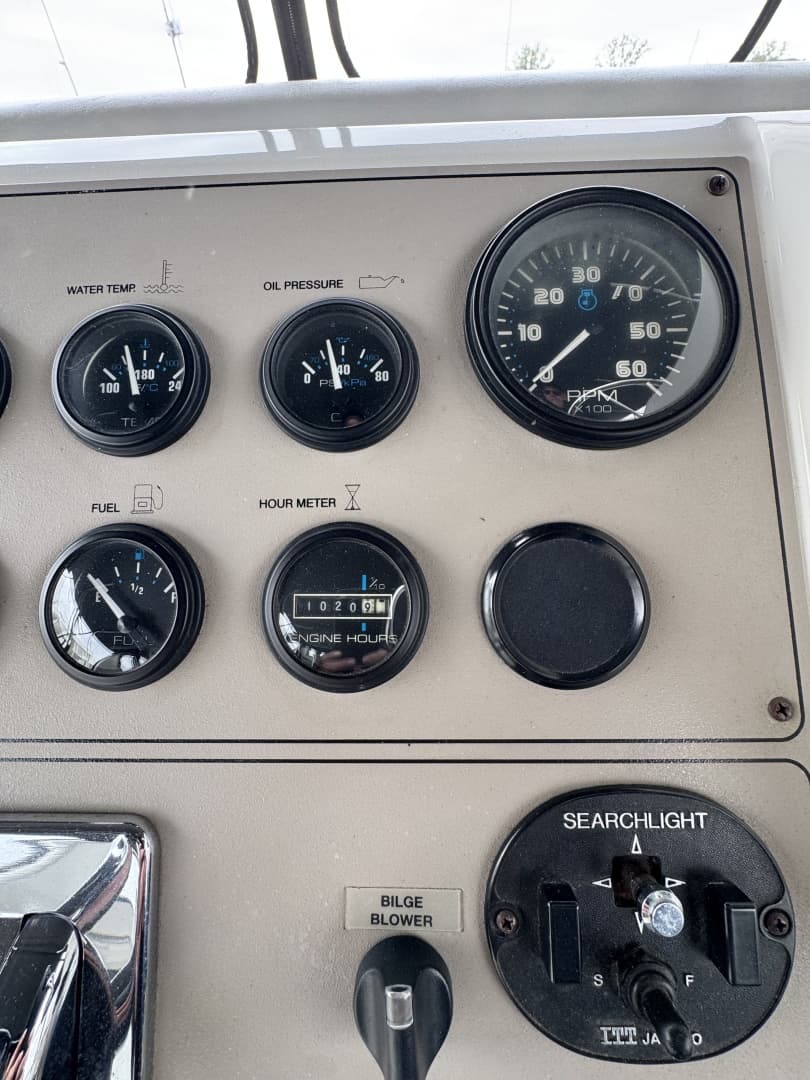 1999 Carver 406 Aft Cabin Motor Yacht
