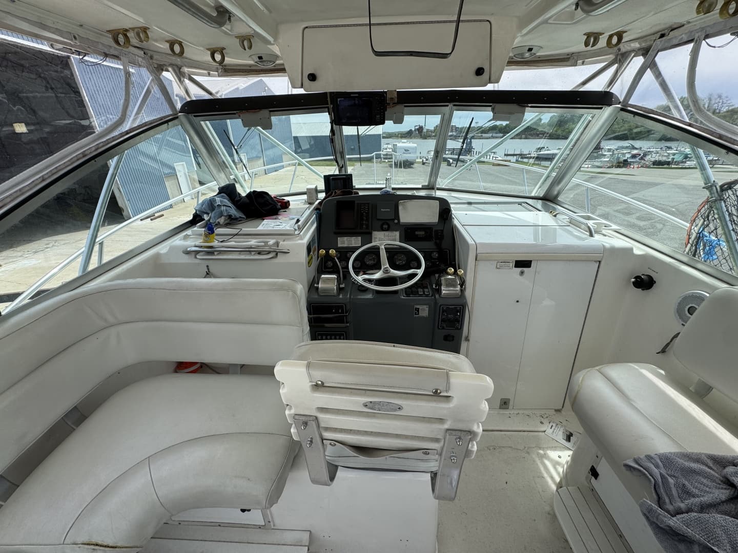 1999 Pursuit 3400 Express