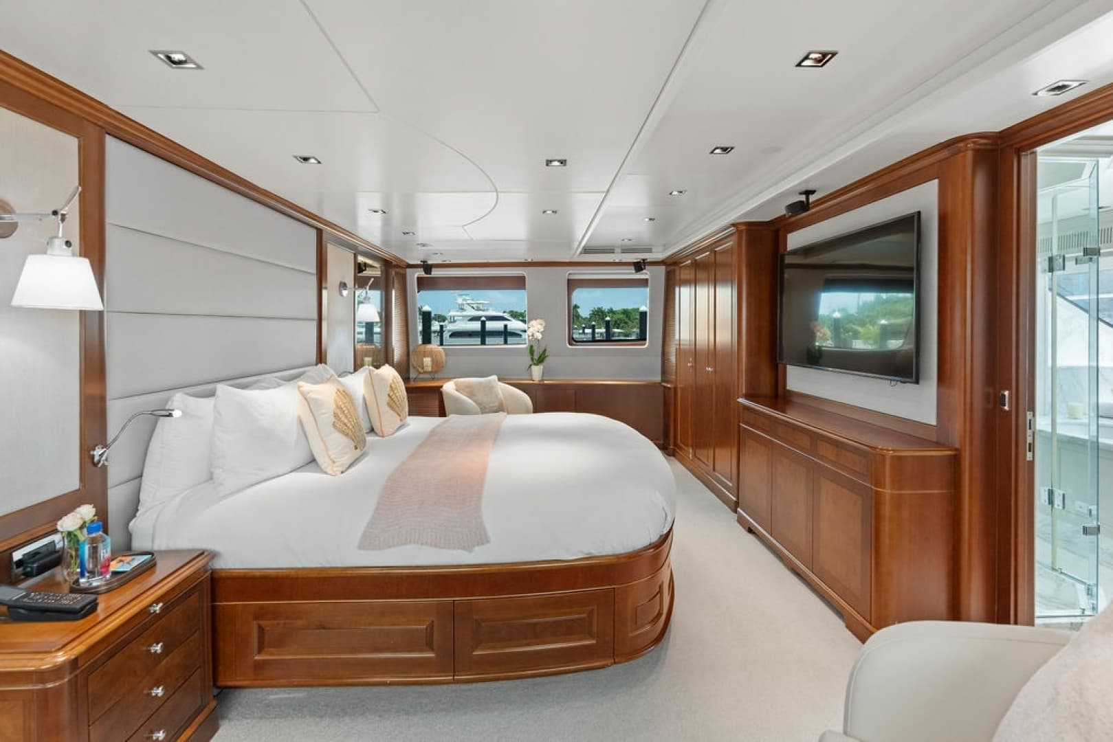 2008 Benetti 121 Classic