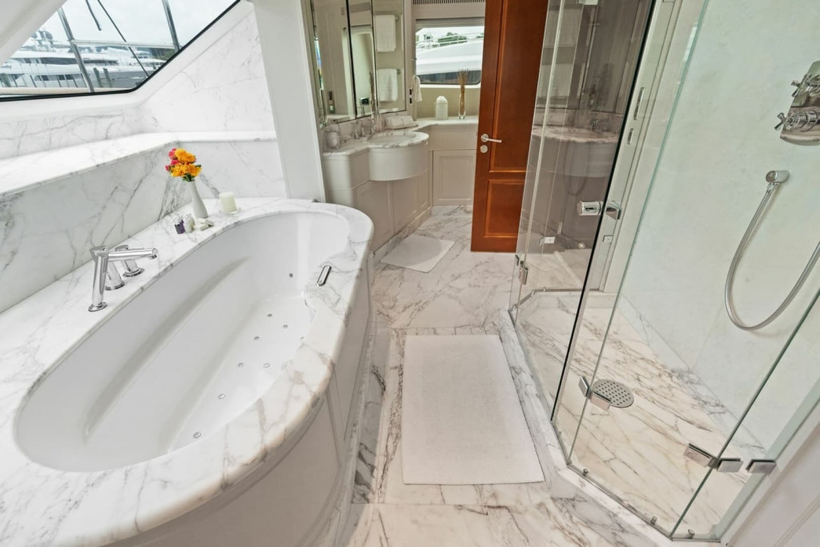 2008 Benetti 121 Classic