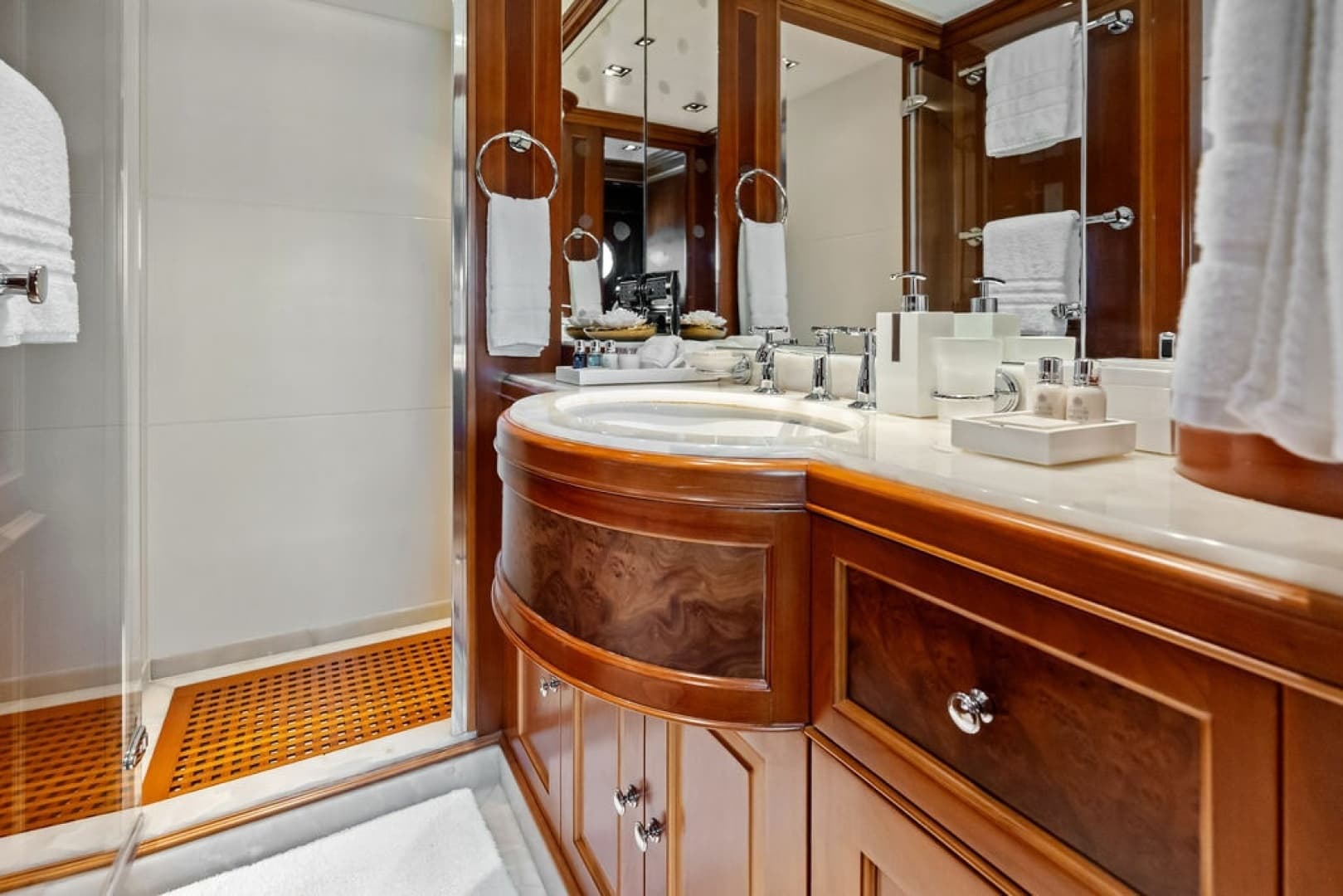 2008 Benetti 121 Classic